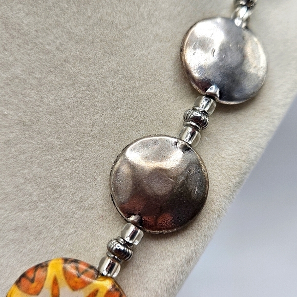 VINTAGE Mandala Silver Tone Disk Beaded Boho Style Necklace - Picture 5 of 6